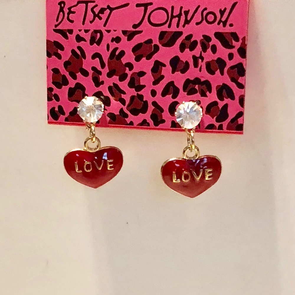 ☀️ Summer Lovin’ by Betsey Johnson ☀️
